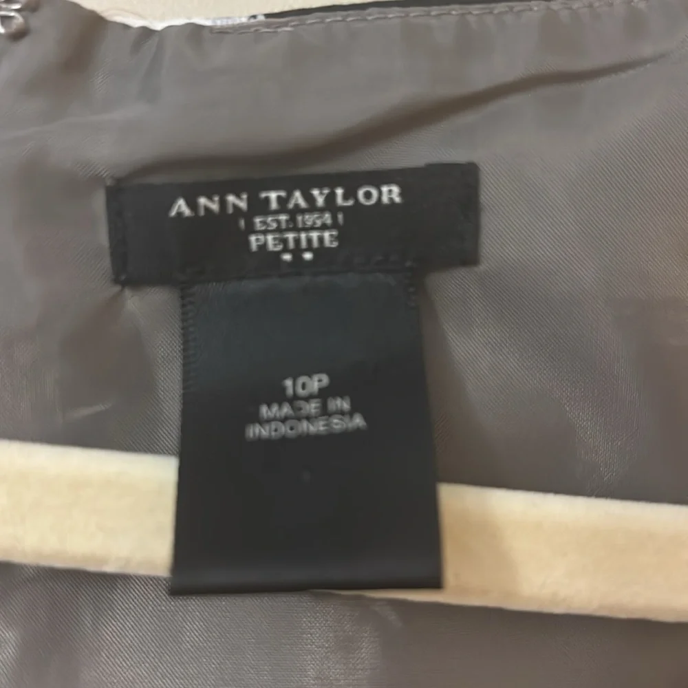 Ann Taylor Black and Gray Polka Dot Dress - Picture 4 of 6